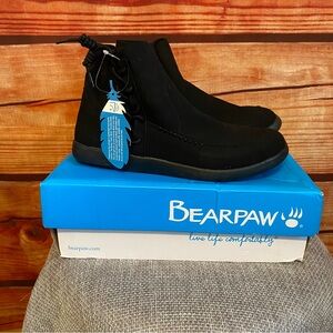 NWT BearPaw Microfiber Ankle Booties